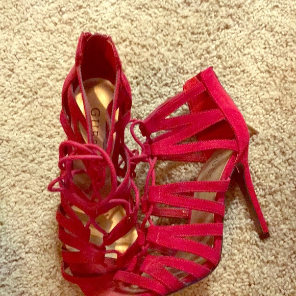 Heels - Picture 1 of 1